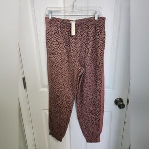 NWT PINK Cheetah  campus sweat pants